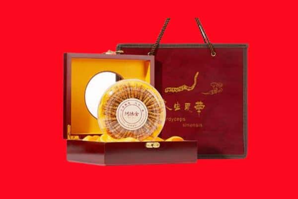 诚信求购:光明区高价回收冬虫夏草是按克吗